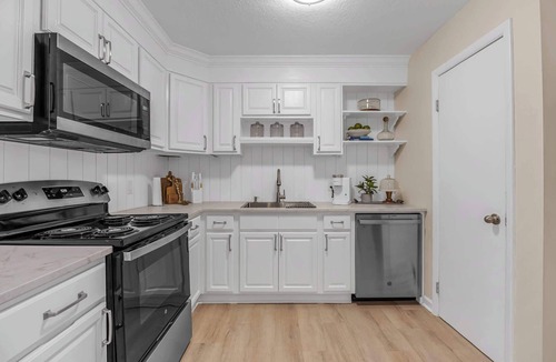 Cape Caneveral Beach Gardens House | Launch & Lounge: Cozy Cape Canaveral Beach Townhom
