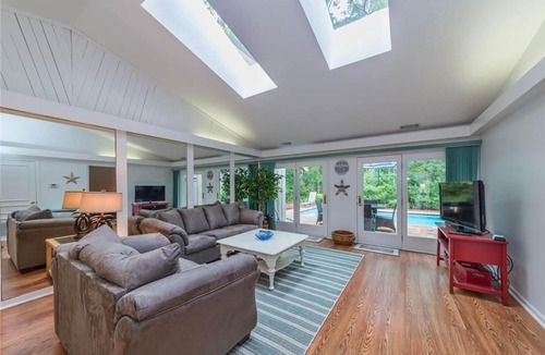 Lawton Woods House | Lawton Road - Three Bedroom Home - 10