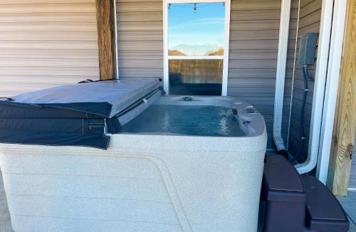 Dixon Springs House | Lebanon Family Riverfront Hideaway: Dogs Welcome