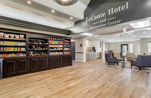 Pigeon Forge Hotel | LeConte Hotel & Convention Center, an Ascend Collection Hotel