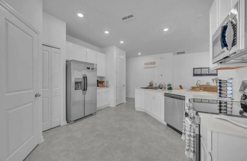 Winter Haven Apartment | LegoRetreat- Game Room/Legoland/Peppa Pig/Dinning