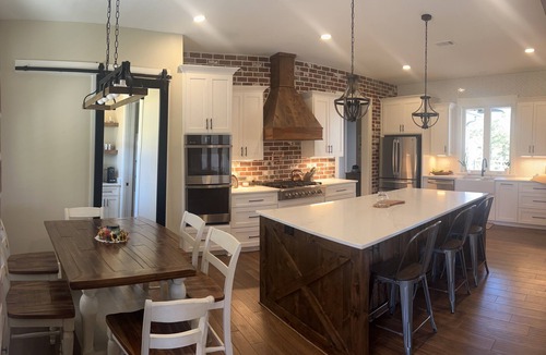 North Augusta House | Less than 5 miles from Masters & Peach Jam: Retreat w/Pool and Putting Green