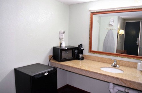 Waynesboro Hotel | Liberty Inn