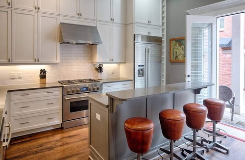 Historic District - North House | Liberty Street Redbrick Town & Carriage House, Sleeps 8, Private Parking