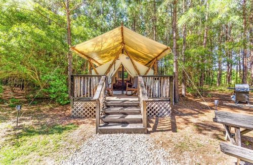 Conway RV Rental | Little Bear Glamping Retreat | Near Myrtle Beach