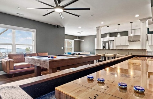 Denver Villa | Live on the Lake - Estate Sleeps 22 | Biggest Dock on the Lake, Movie Theater, 2 Chef's Kitchens, Game Room, Lakefront Getaway