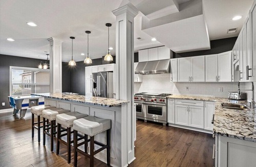 Denver Villa | Live on the Lake - Estate Sleeps 22 | Biggest Dock on the Lake, Movie Theater, 2 Chef's Kitchens, Game Room, Lakefront Getaway