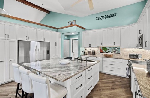Sebastian House | Living Water's: Spacious 4-bedroom house with tons of amenities