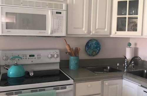 Fort Pierce Condo | Located steps from the ocean on beautiful Hutchinson Island