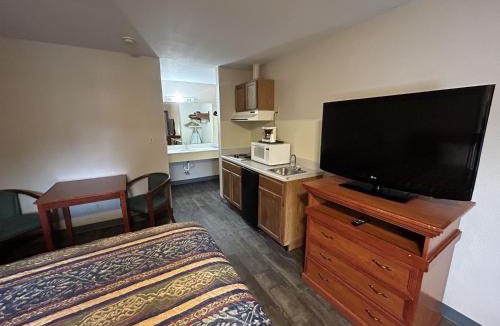 Goldsboro Hotel | Lodge Inn Extended Stay