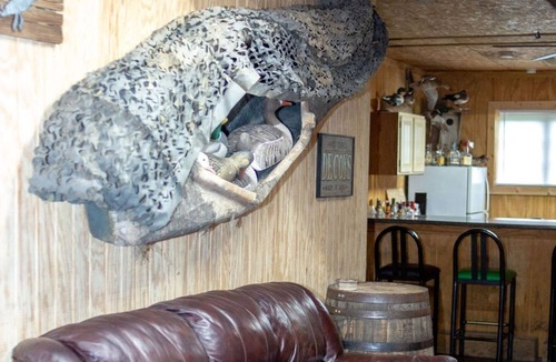Tiptonville House | Lodge that sleeps 16! Ideal for Fishermen, Family reunions, Hunters and Tourist!