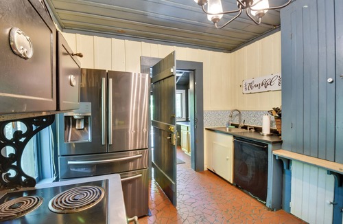 Rocky Bottom Cottage | Log Cabin Rental Near Table Rock State Park!