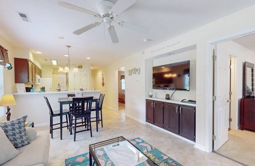 Longs Apartment | Longs Cozy Haven: Stylish, Accessible Retreat