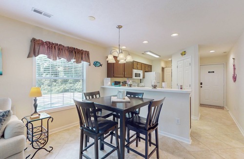 Longs Apartment | Longs Cozy Haven: Stylish, Accessible Retreat