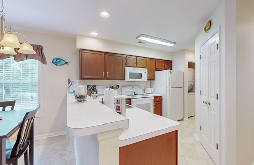 Longs Apartment | Longs Cozy Haven: Stylish, Accessible Retreat