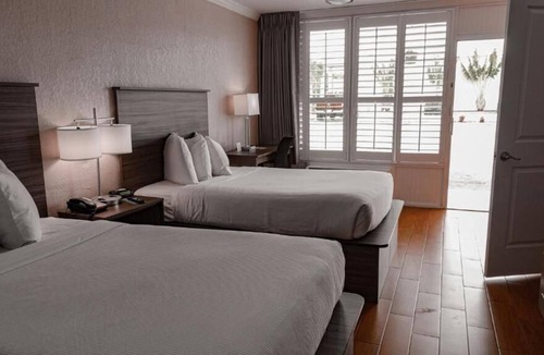 June Park House | Look No Further! Free Breakfast & Parking, Near Museum of Arts and Science