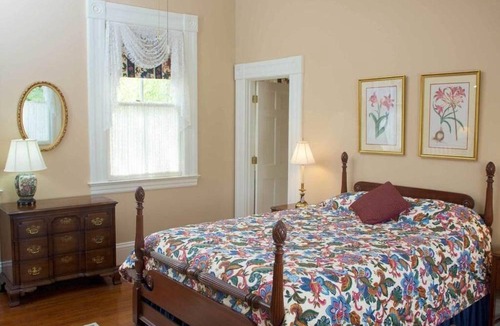 North Augusta Bed & Breakfast | Lookaway Inn