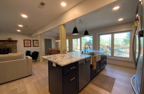 Brevard House | Los Pinos, 3/4-Bedroom Lake House near Rosman. Sleeps 8
