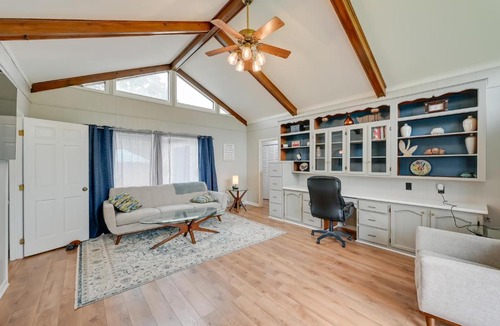 Goldsboro House | Lovely Goldsboro Home w/Yard & Grill!