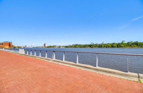 Hitch Village - Fred Wessels Homes Apartment | Lovely Savannah Studio: 1 Mi to Historic District!