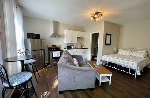 Hamlet Apartment | Lovely Studio Apartment in Hamlet, NC