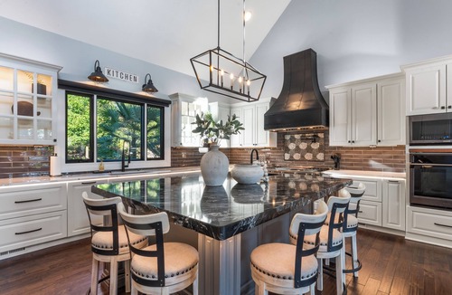 Mayhew House | Lucent Sunset Retreat w/Heated Pool & Game Room
