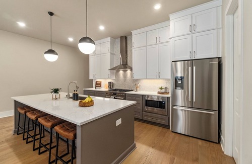 Watkinsville House | Lux and Spacious - King Beds, Chefs Kitchen, Fire Pit, Fast WiFi & Near UGA!