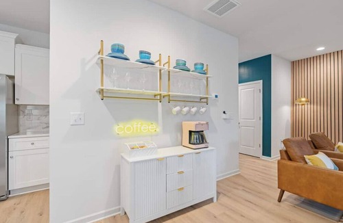 Hidden Valley House | ✰ LUX CHARLOTTE 4BR SLEEPS 16 ❤ HOT TUB + GAME ROOM