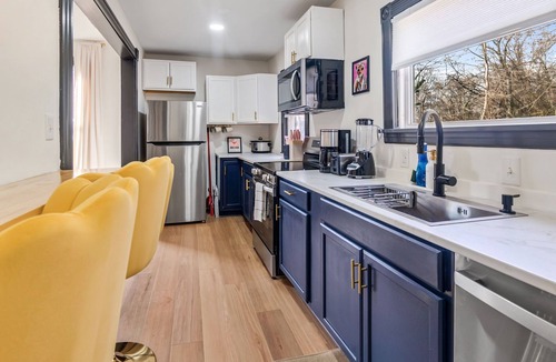 Mosby House | Luxe Club RVA: Glam 2BR Escape