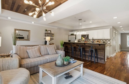 Bluffton House | Luxe Condo in Old Town Bluffton + Elevator + Walkable to everything!