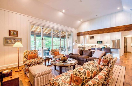 Lake Toxaway House | Luxe lakefront home with dock, kayak, canoe, home gym & great outdoor spaces