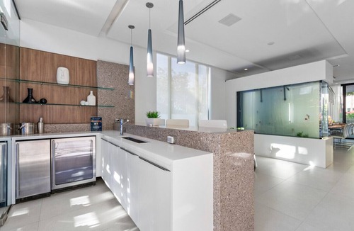 Beverly Heights Villa | Luxe Waterfront Villa with Private Pool