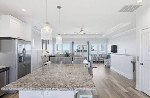 North Topsail Beach House | Luxurious Oceanside w/pool, elevator, 6 BR, steps from the sand and surf
