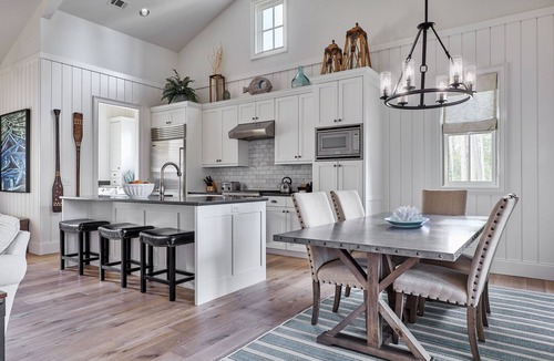 Palmetto Bluff House | Luxurious Pet-Friendly Cottage, Private Courtyard with Fireplace & Spa