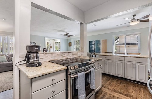 Shore Acres House | Luxurious Private Deep Waterfront 4/2.5 home!