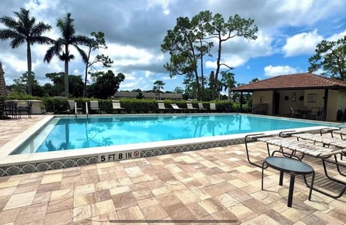 Gleneagles Villa | Luxury 2-bedroom villa 10 minutes from downtown. Pet friendly!