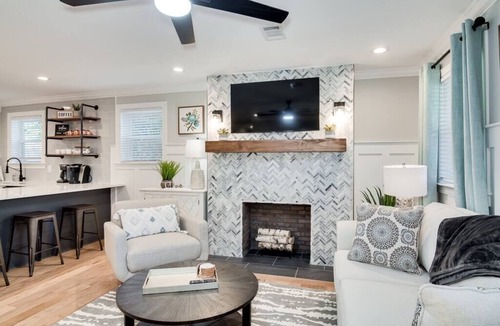 Augusta House | Luxury 3bd/2ba Home in Quiet Cul-de-Sac