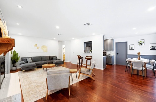 Cypress Gardens House | Luxury 3BR with Private POOL 4 MIN to LEGOLAND GAME ROOM & FULL KITCHEN.