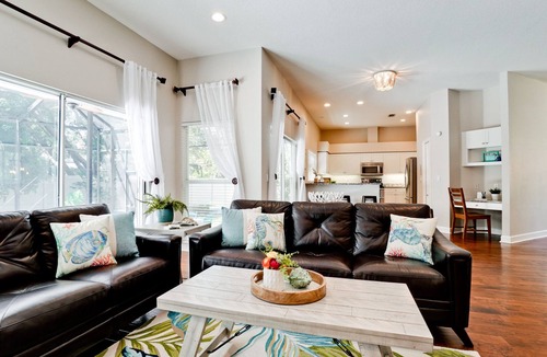 Bradenton House | Luxury 4BR, Private Screened Pool, Near AMI