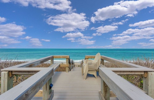 Melbourne Beach House | Luxury 6BR Oceanfront Estate: Rocket & Sea Views – Surf Song