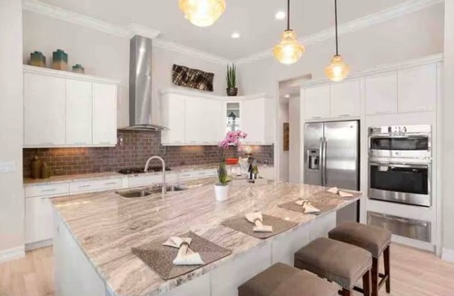 East Naples House | Luxury at its finest, private retreat, POOL & views near BEACH and OLDE NAPLES!