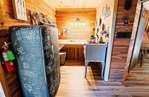 Greeneville Cabin | Luxury Cabin for Two with Beautiful River Views near Knoxville