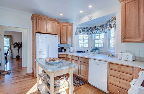 Debordieu Colony House | Luxury Historic Beach House with Lake Views in Oceanfront Gated Community near Pawleys Island, South Carolina