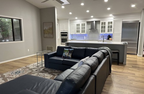 Seneca House | Luxury Lake House on Lake Keowee