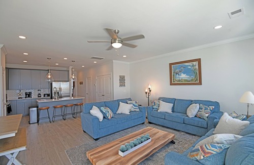 Greenwood House | Luxury Lakeside Therapy, Sleeps 12