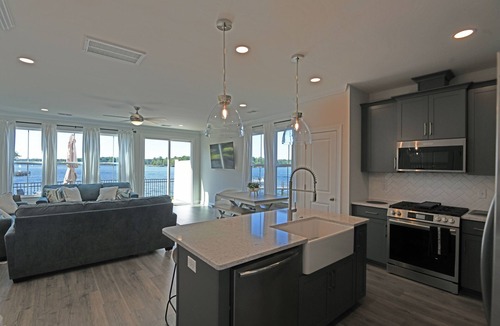 Greenwood House | Luxury Lakeside Therapy, Sleeps 12