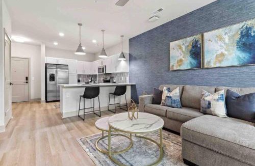 East Raleigh Apartment | Luxury Living 5 Min From Downtown