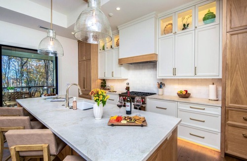 Cashiers House | Luxury Mountain Home Fireplace & Scenic Views