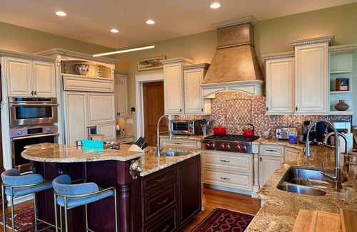 Black Mountain House | Luxury Mountaintop 2-Home Compound on 50 acres. Sleeps 28. Black Mtn/Asheville