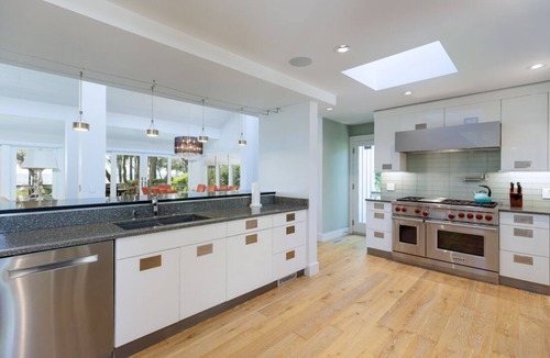 Oceanside House | Luxury Oceanfront Oasis w/Pool, Spa, Outdoor Kitchen, & Bar